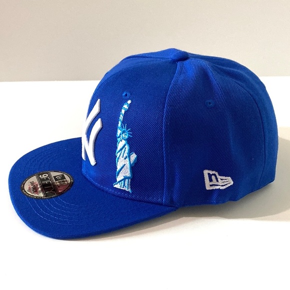 New Era NY Yankees ‘Lady Liberty’ Edition 9FIFTY Snapback - Picture 3 of 5